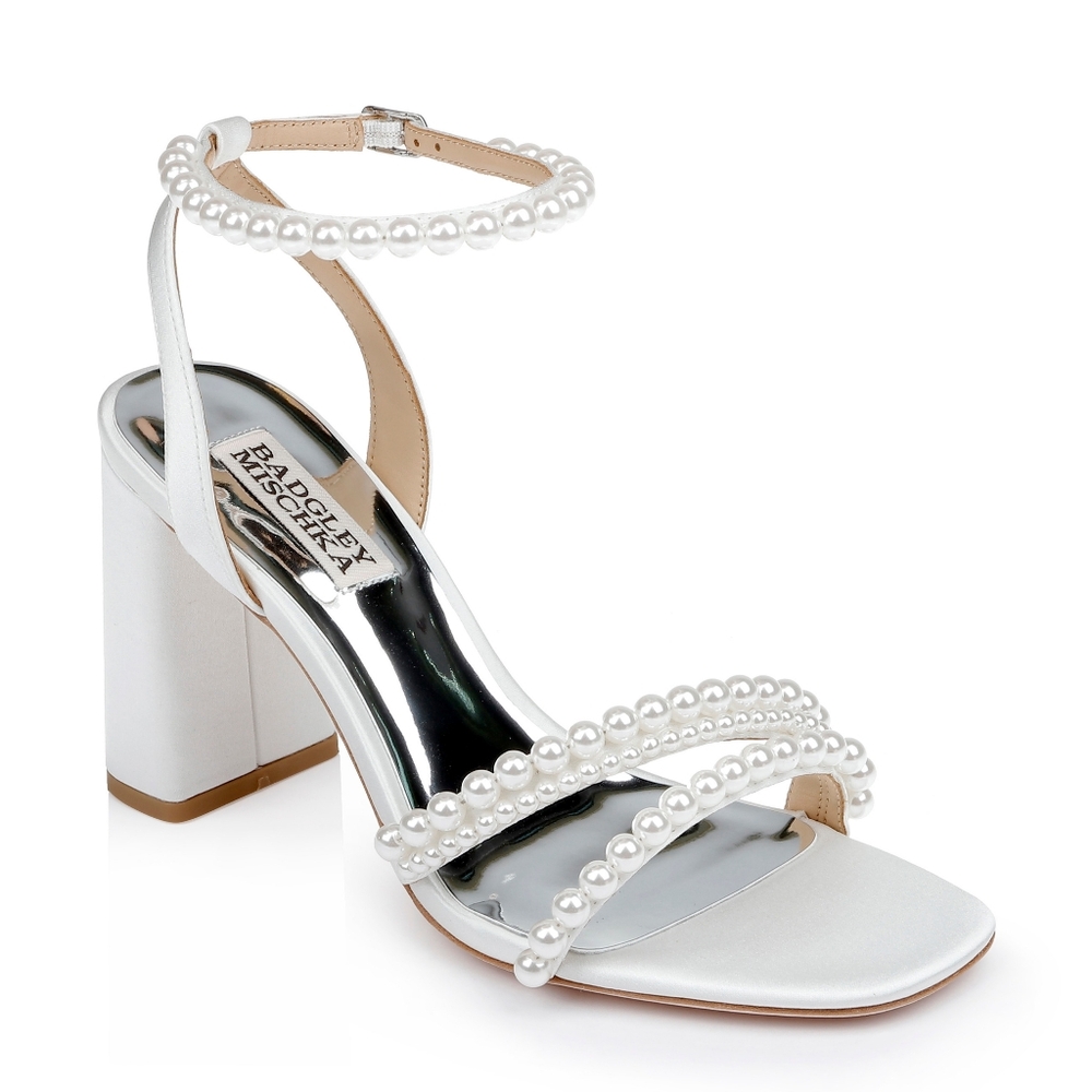 Badgley Mischka MP6715 | Feisty Pearl Block Heel Heels | Size 7.5